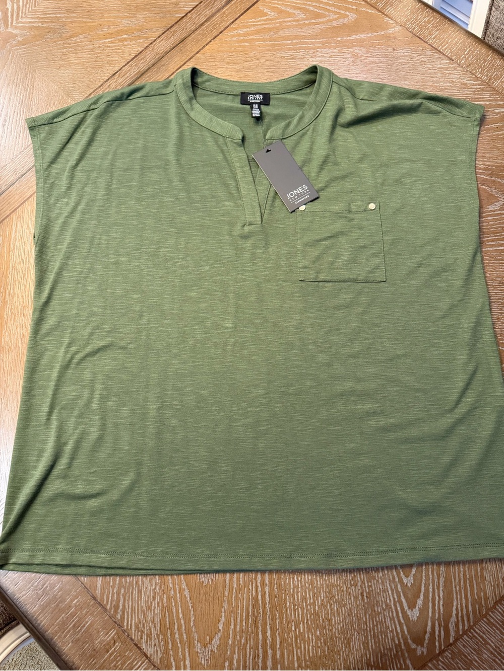 NWT Jones New York Women’s Olive Green Short-Sleeve Henley Top size XL